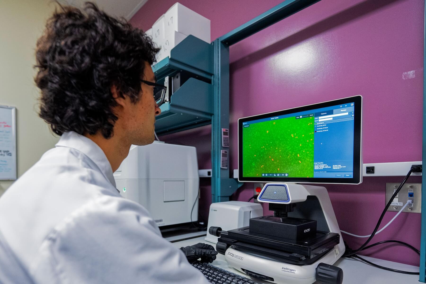 Invitrogen EVOS M5000 Fluorescence Imaging System